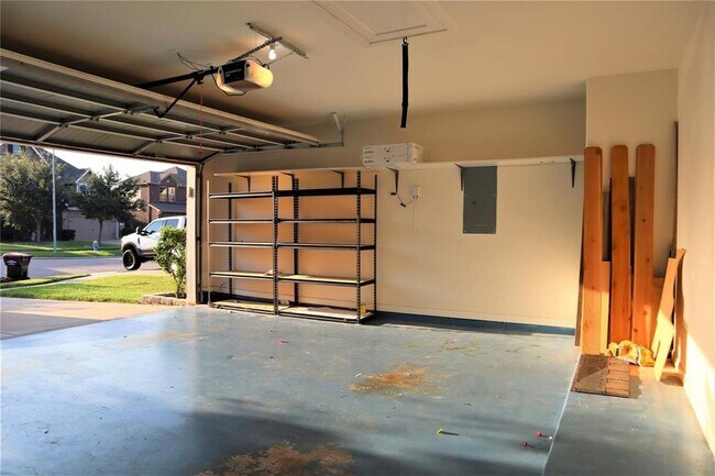 Building Photo - 5610 Scoria Rock Dr