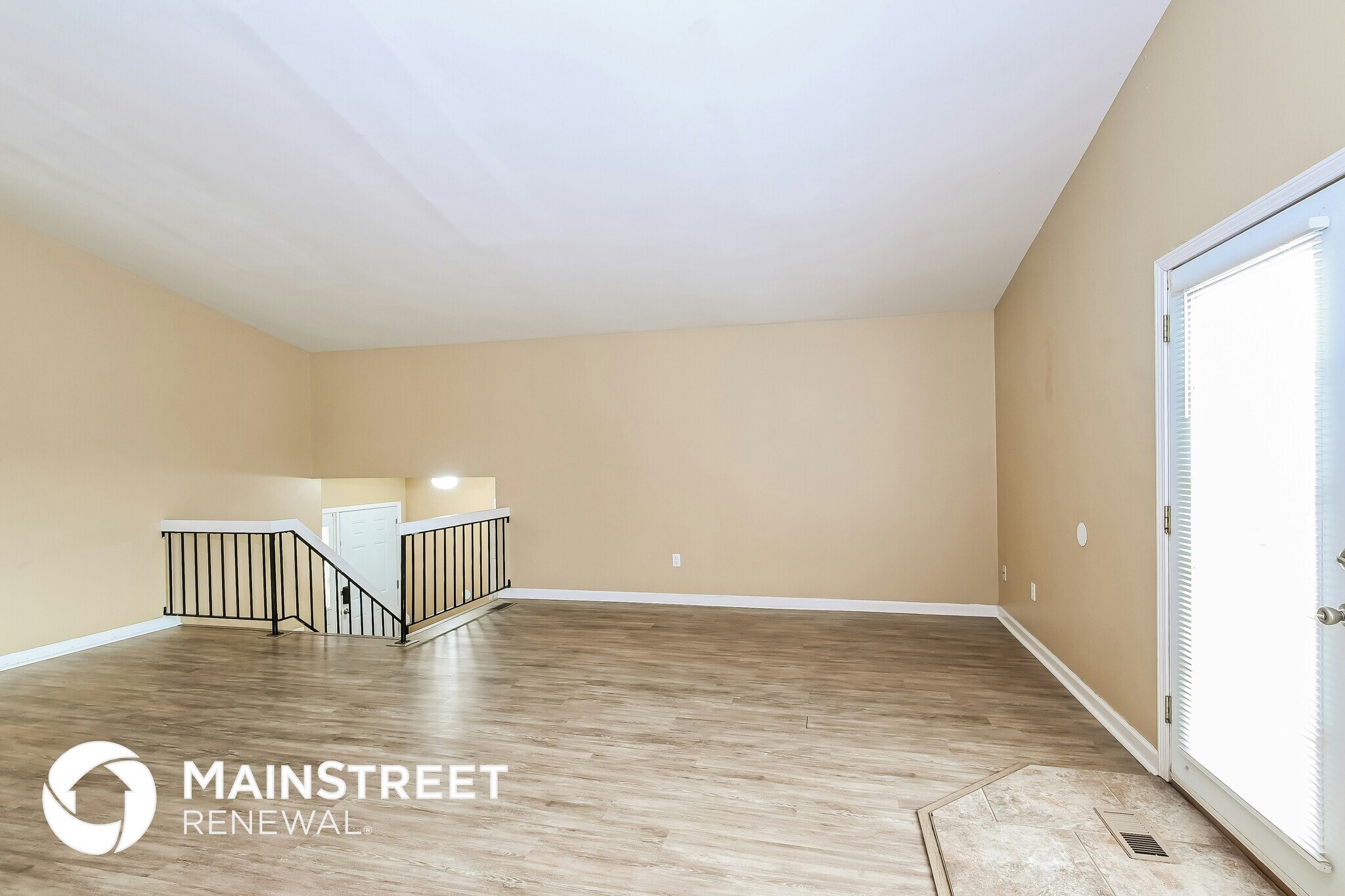 Building Photo - 3036 Brentmoor Dr