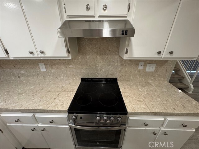 Building Photo - 26152 La Real