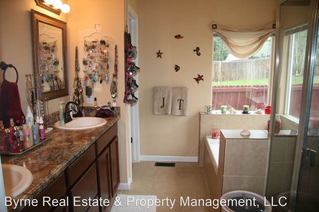 Building Photo - 4 br, 3 bath House - 1030 Scarlet Oak Dr