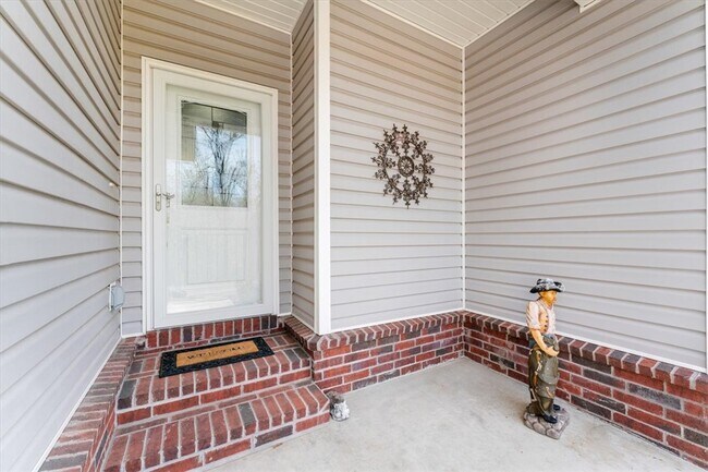 Building Photo - 25 Ruthwell Dr