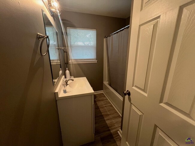 Building Photo - 116 Vickie Dr