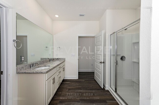 Building Photo - FREE RENT FOR MAY-  4 Bed 2 Bath Daphne Home in Jubilee Farms