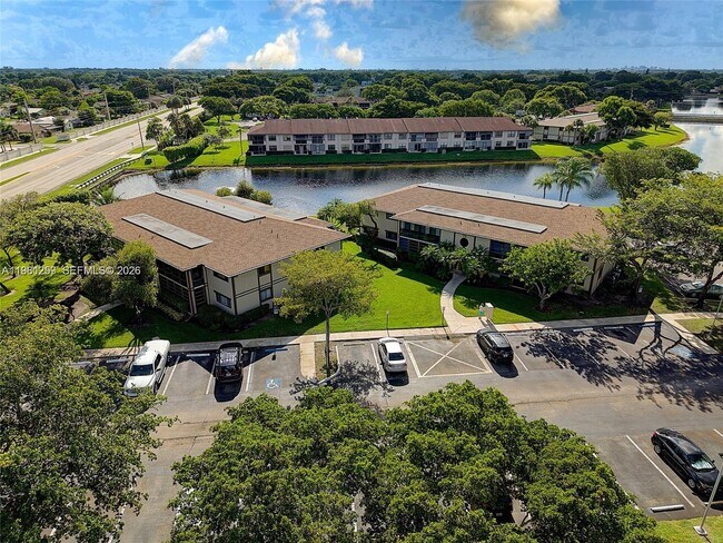 Building Photo - 9606 W McNab Rd