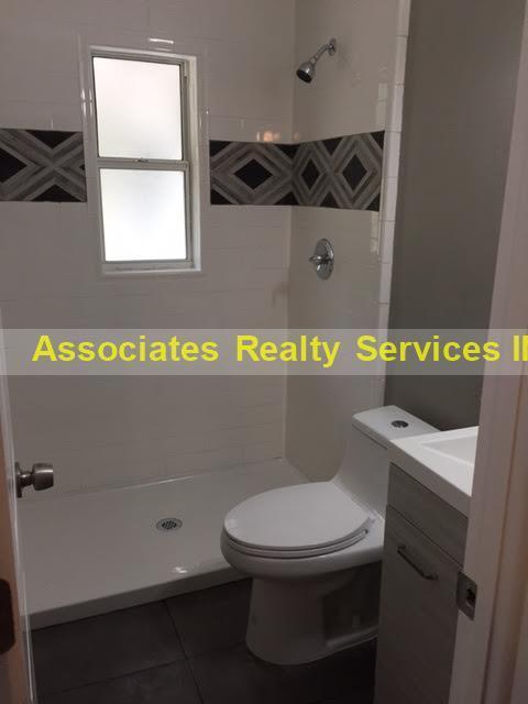 Building Photo - 3 Bedroom, 2 Bath Home in NW Gainesville. FULLY FENCED BACKYARD!!!