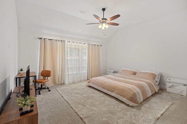 Building Photo - 8508 White Rock Ln