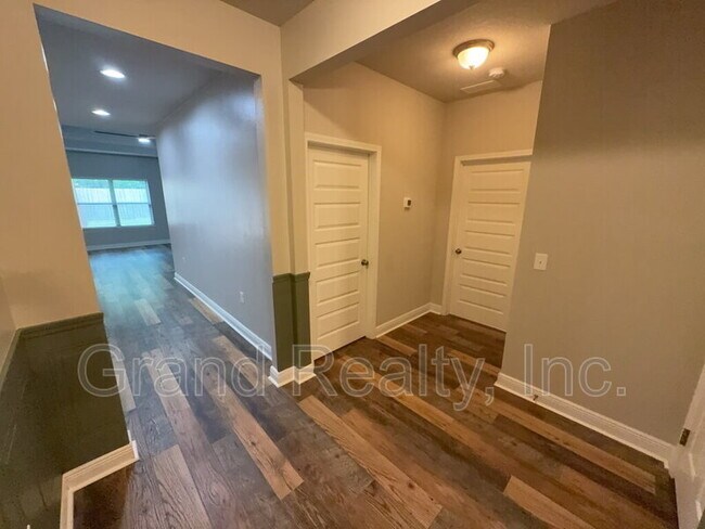 Building Photo - 3654 Hawks Landing Cir
