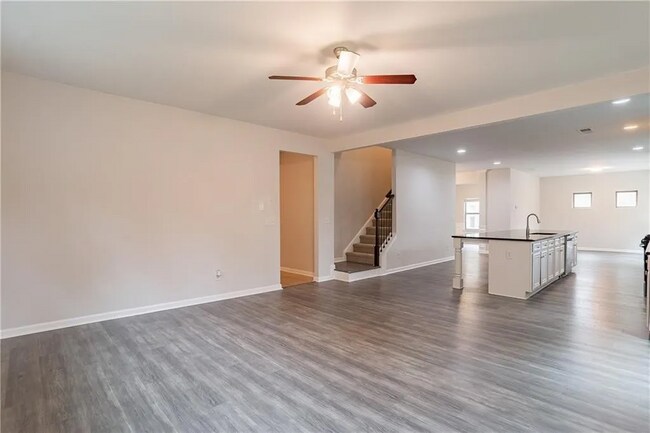 Building Photo - 3443 Woodshade Dr