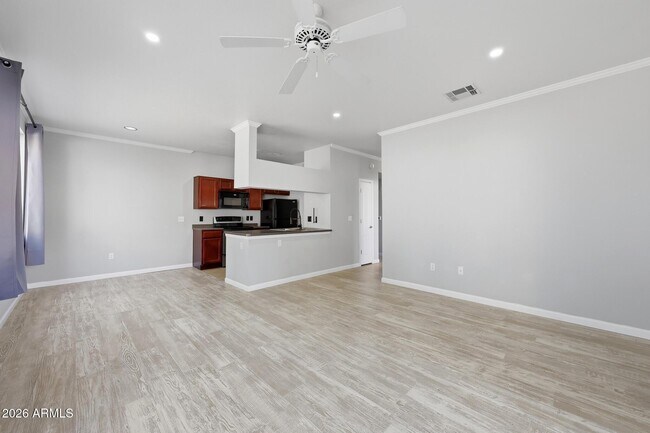 Building Photo - 16013 S Desert Foothills Pkwy