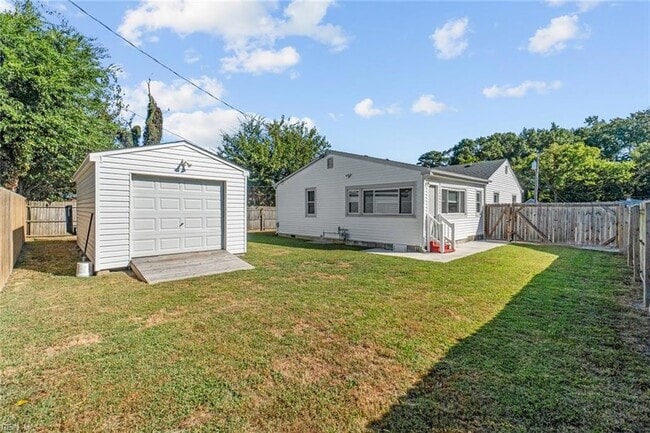 Building Photo - 8229 Gygax Rd