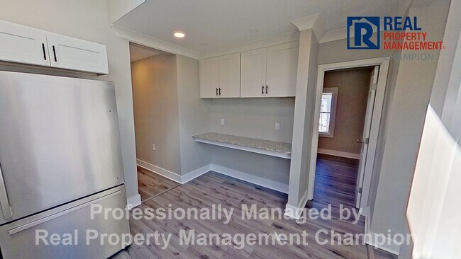 Building Photo - Updated 3 BD/1.5 BA Home in the Heart of Downtown Wilmington