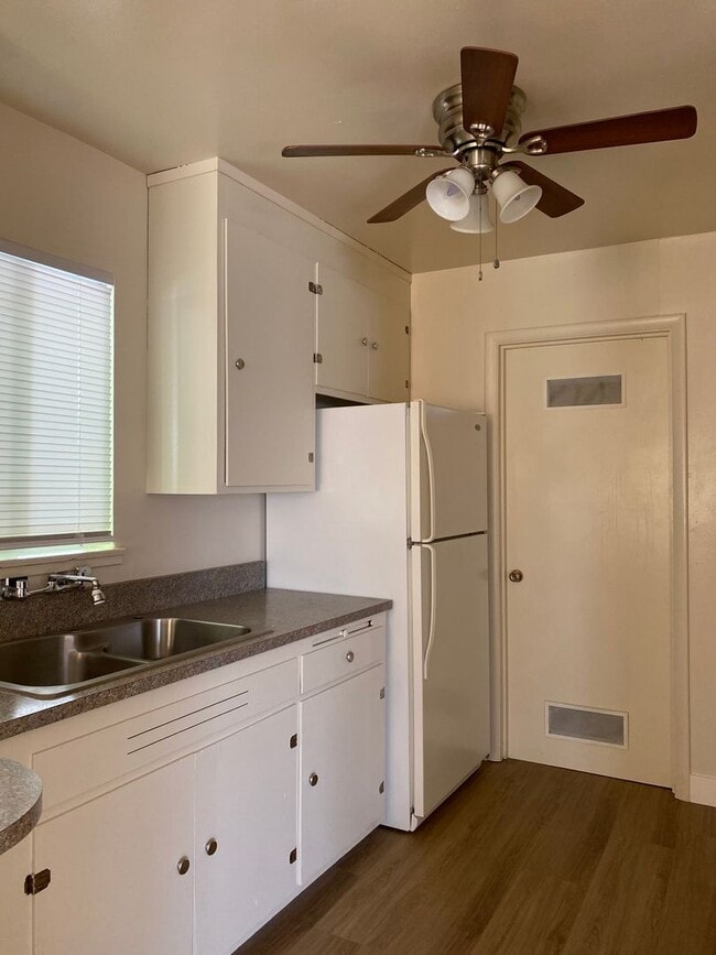 Building Photo - AVAILABLE NOW !!! NORTH VACAVILLE - E. MONTE VISTA AVE 1 bed/1 bath apartment! Private lot with l...