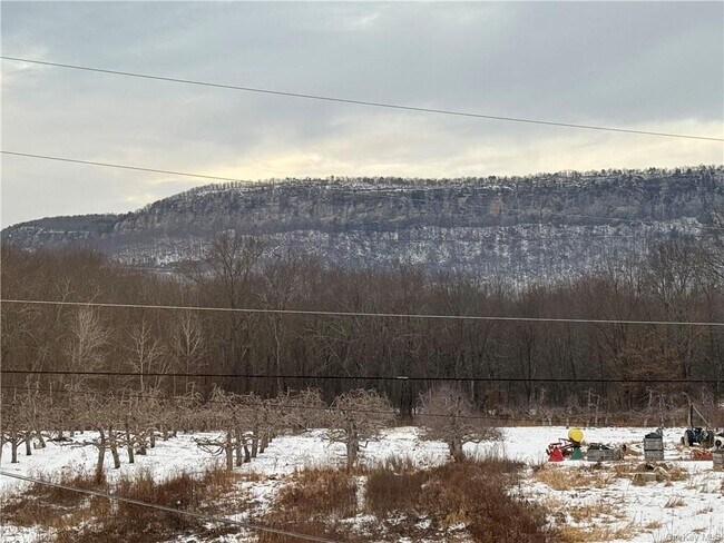 Building Photo - 74 Yankee Folly Rd