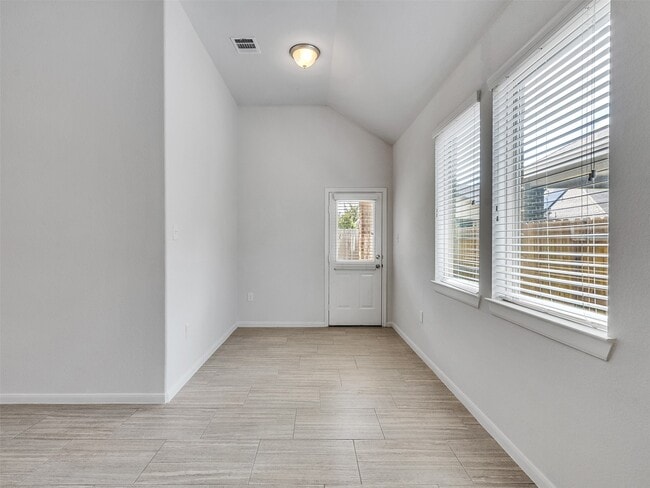 Building Photo - 10026 Thicket Park Ln