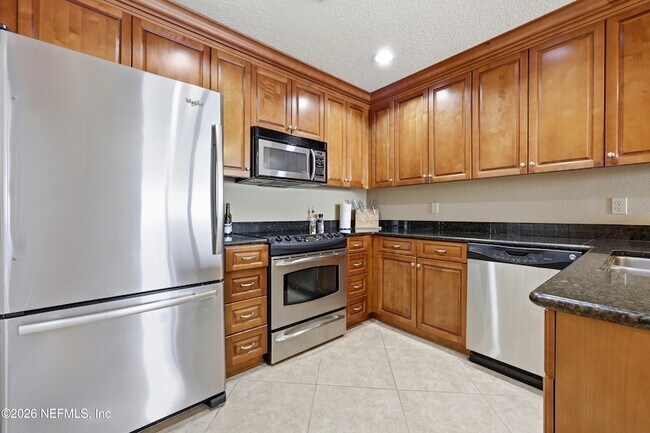 Building Photo - 1478 Riverplace Blvd