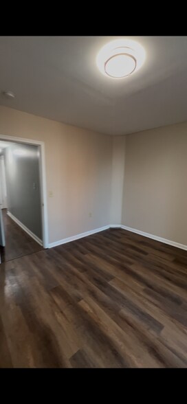 Building Photo - 1231 Mulberry St