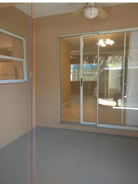 Building Photo - 3346 Camelot Dr