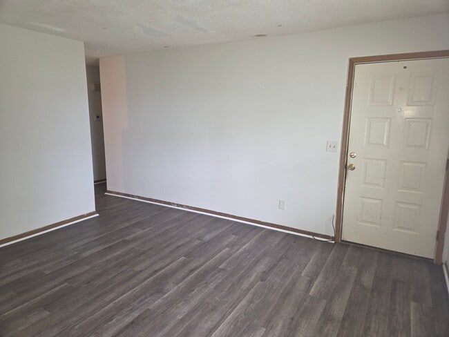 Building Photo - 3617-3619 Greeley Dr