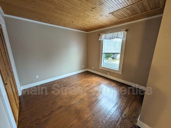 Building Photo - 1705 N 17th Ave