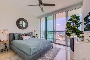 Building Photo - 888 Biscayne Blvd