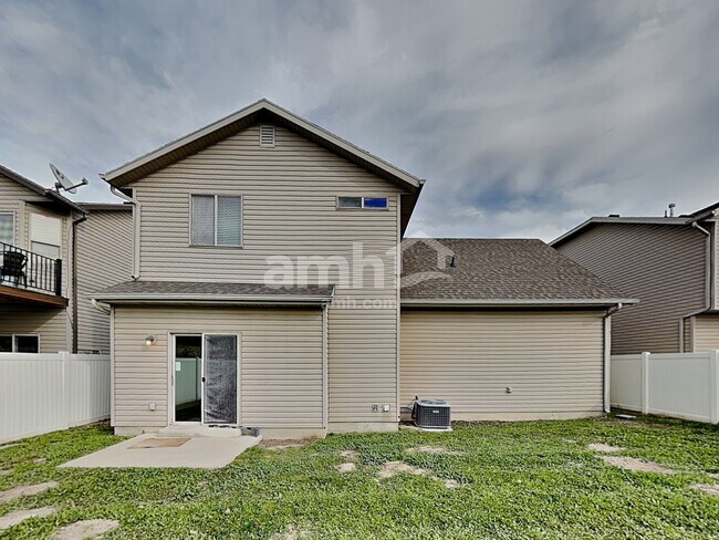 Building Photo - 247 Boston Dr