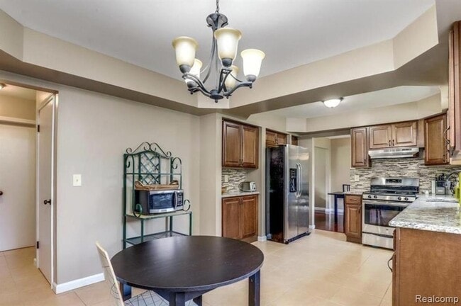Building Photo - 2508 Coral Dr