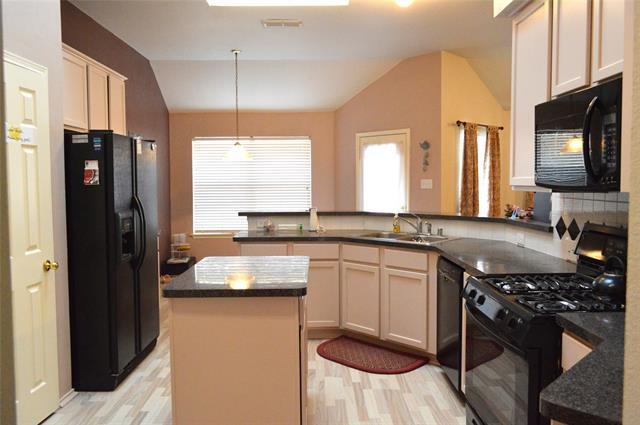 Building Photo - 3402 Ashleaf Dr