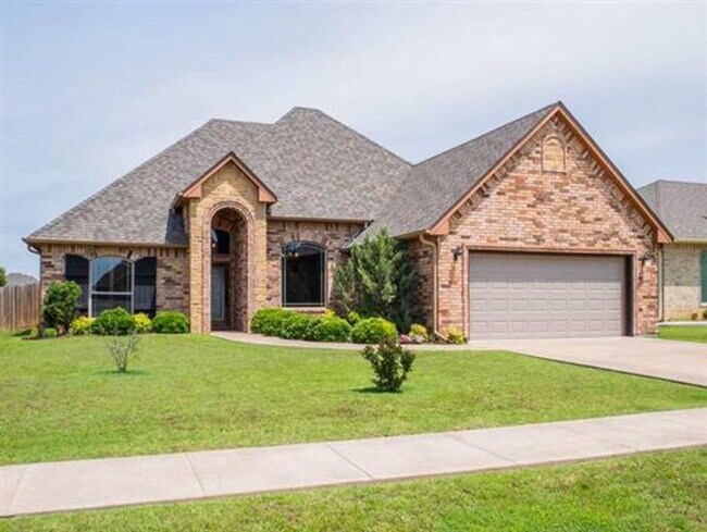 Primary Photo - Beautiful Home in desirable Location