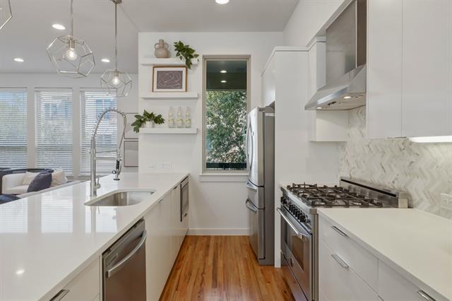 Building Photo - 5734 Oram St