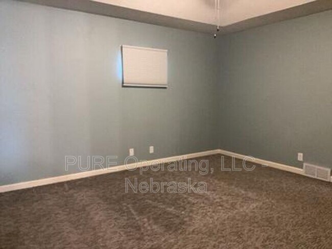 Building Photo - 10821 Curtis Ave Cir