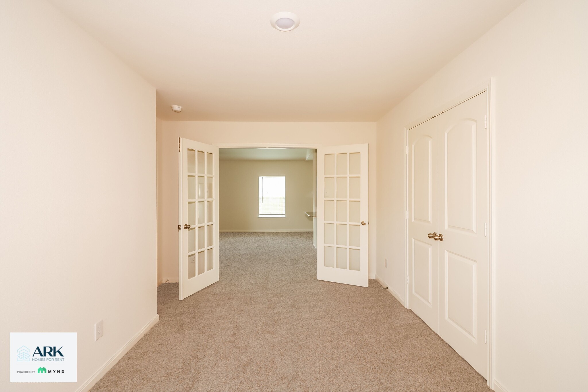 Building Photo - 26828 Steinbeck Dr