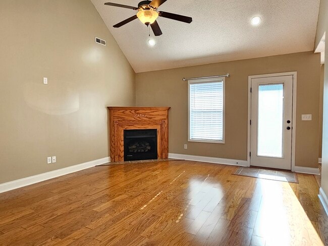 Building Photo - 1155 Raccoon Rd