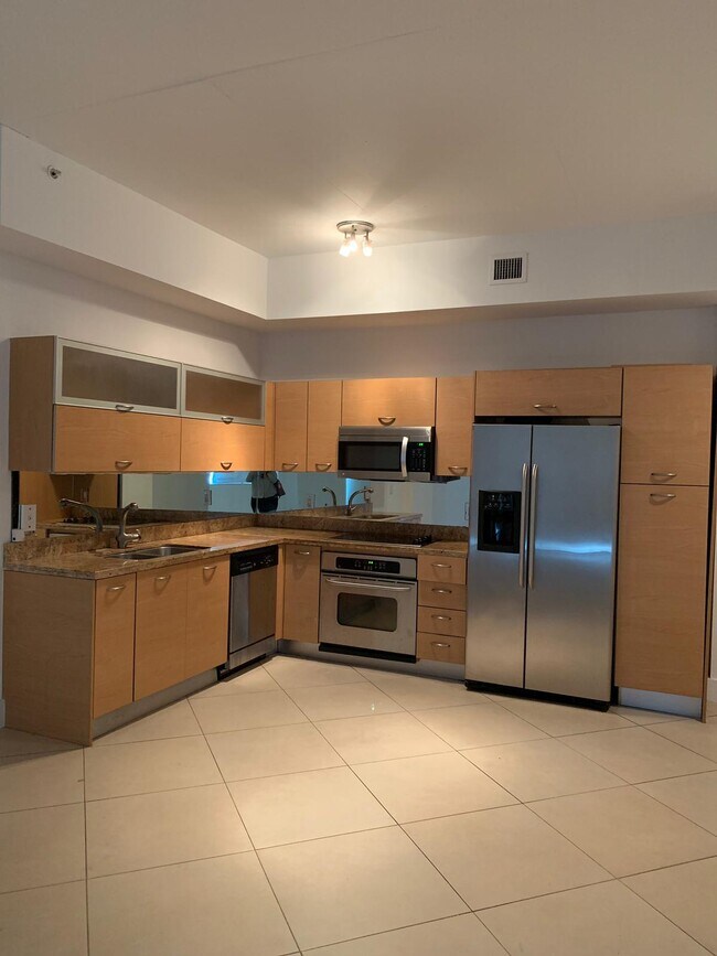 Building Photo - 2275 Biscayne Blvd Blvd