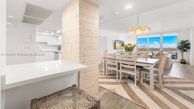 Building Photo - 2301 Collins Ave