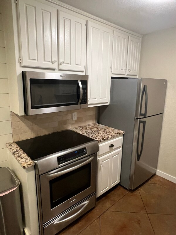 Building Photo - 1214 Baylor Ave