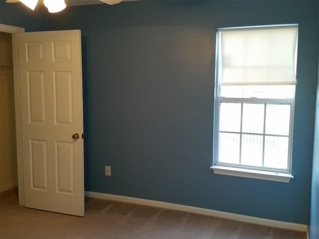 Building Photo - 123 Kingfisher Dr