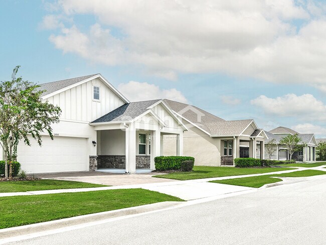 Building Photo - 2470 Ixora Ct