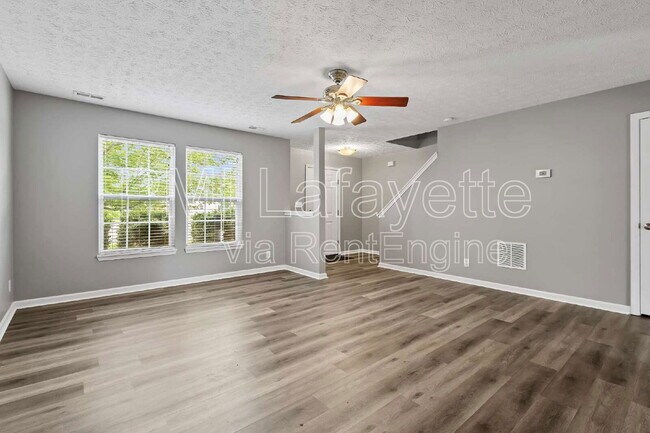 Building Photo - 3700 Goodall Ct