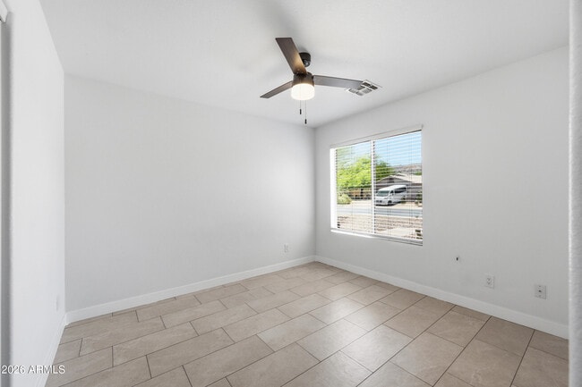 Building Photo - 1616 E Desert Ln