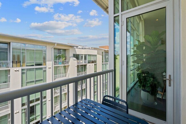 Building Photo - 1600 Barton Springs Rd