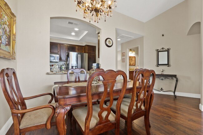 Building Photo - Beautiful Orange County Condo! Must See