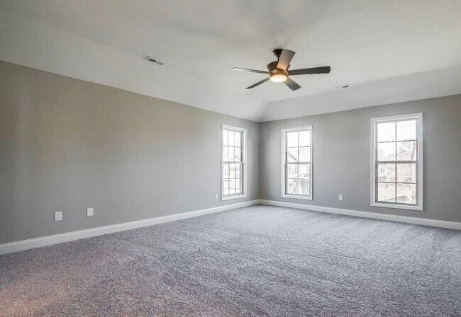 Building Photo - Gorgeous Newer Construction Home!