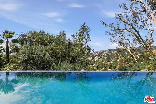 Building Photo - 6203 Temple Hill Dr