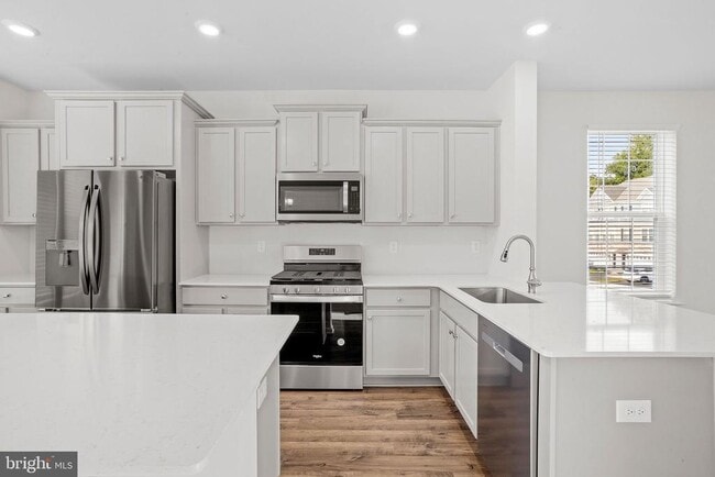 Building Photo - 30 Cardinal Wy