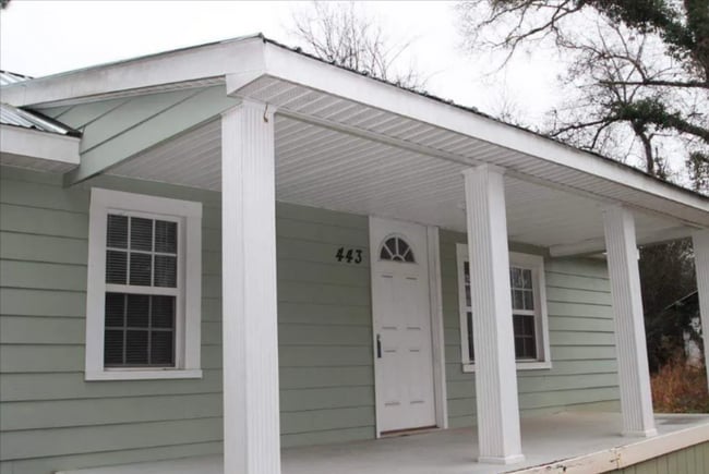 Building Photo - 3 BEDROOM HOME IN SENECA SC FOR RENT