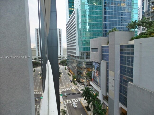 Building Photo - 300 Biscayne Blvd Way