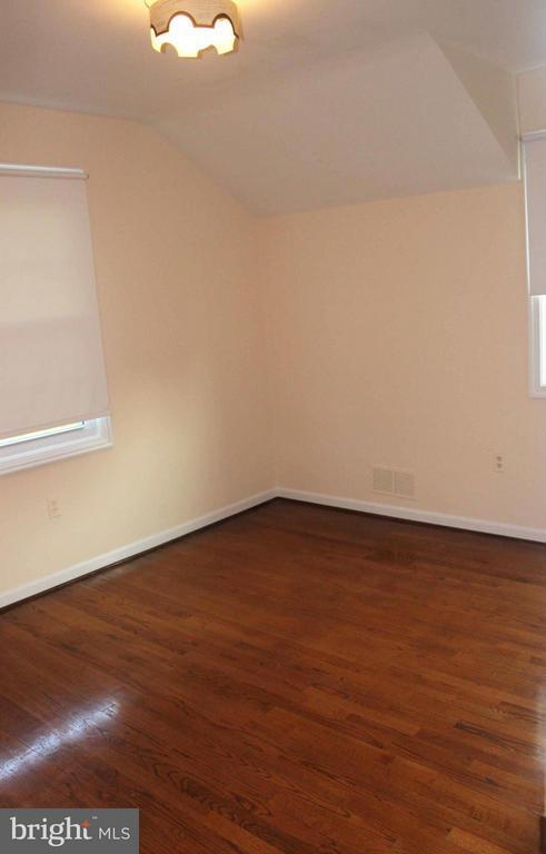 Building Photo - 6210 Cottonwood St