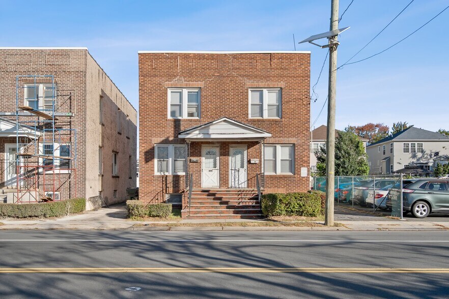 Building Photo - 895-901 Port Reading Ave