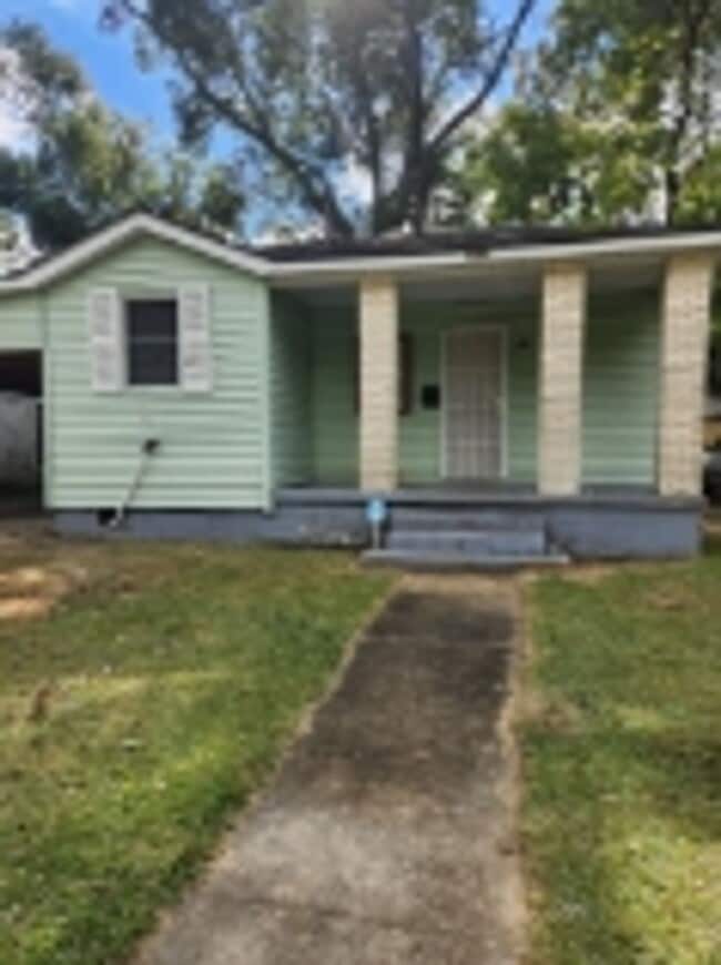 Building Photo - House for Rent