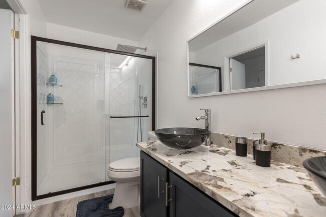 Building Photo - 4004 N Granite Reef Rd